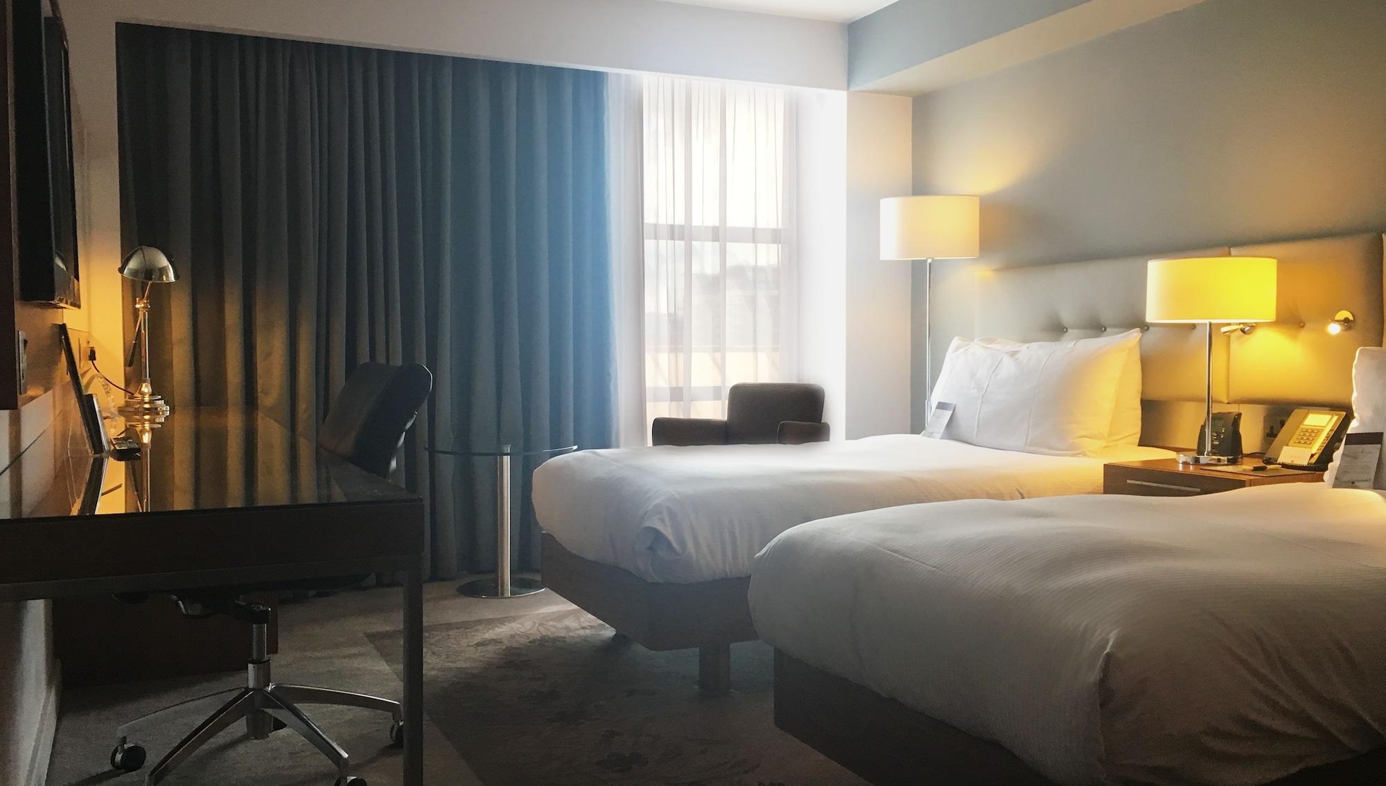 Doubletree By Hilton Lincoln Hotel Ngoại thất bức ảnh