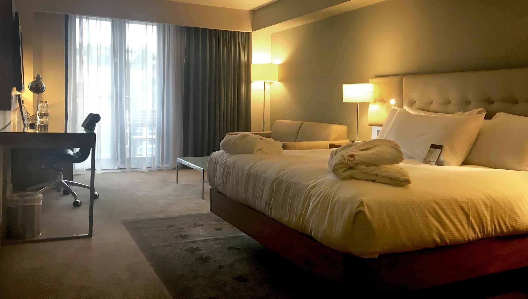 Doubletree By Hilton Lincoln Hotel Ngoại thất bức ảnh