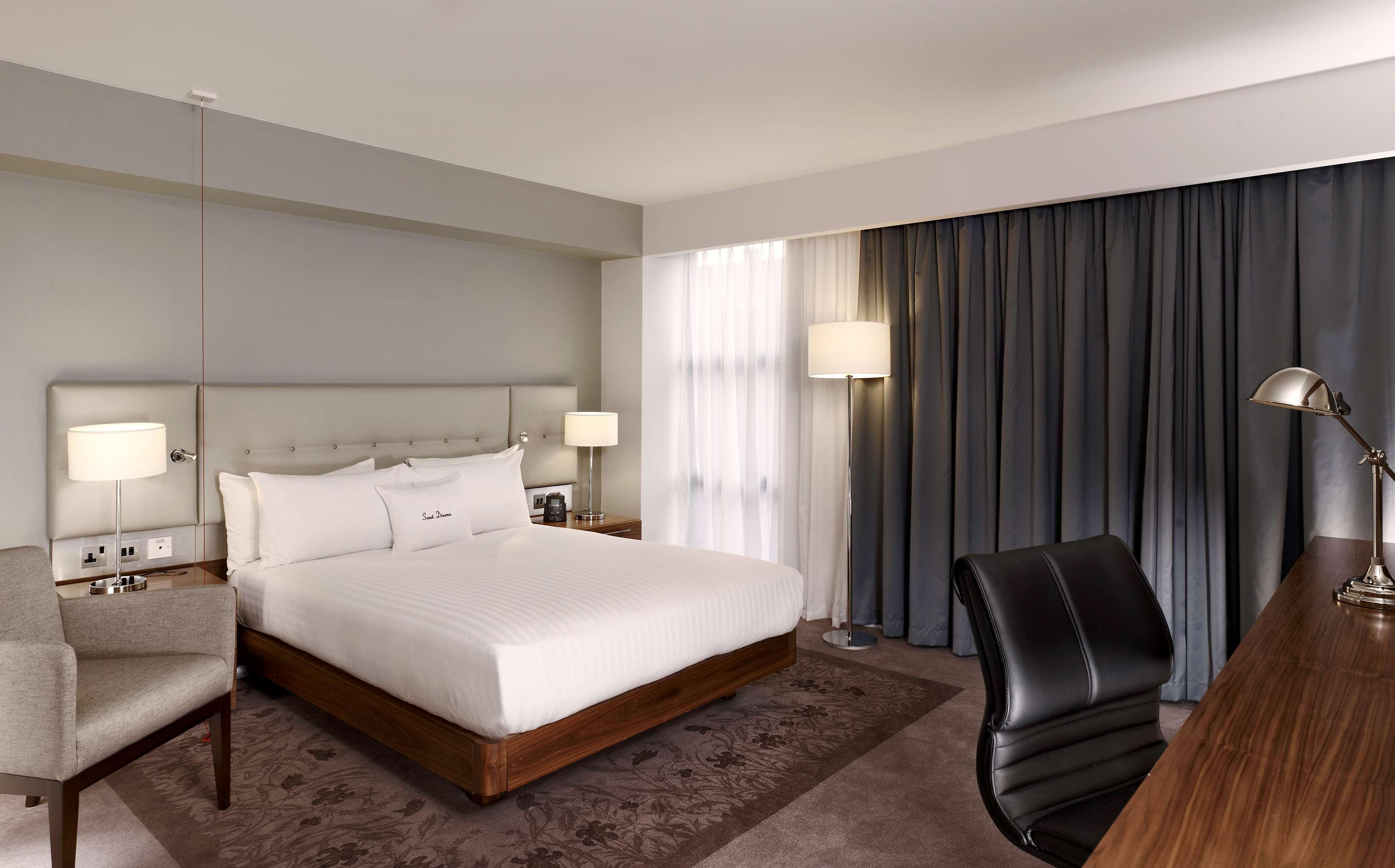 Doubletree By Hilton Lincoln Hotel Ngoại thất bức ảnh