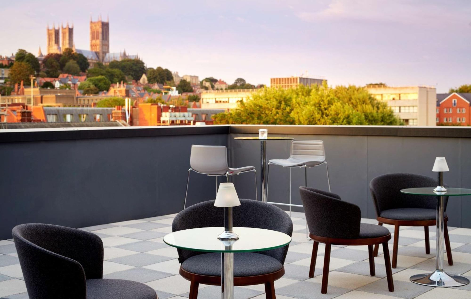 Doubletree By Hilton Lincoln Hotel Ngoại thất bức ảnh