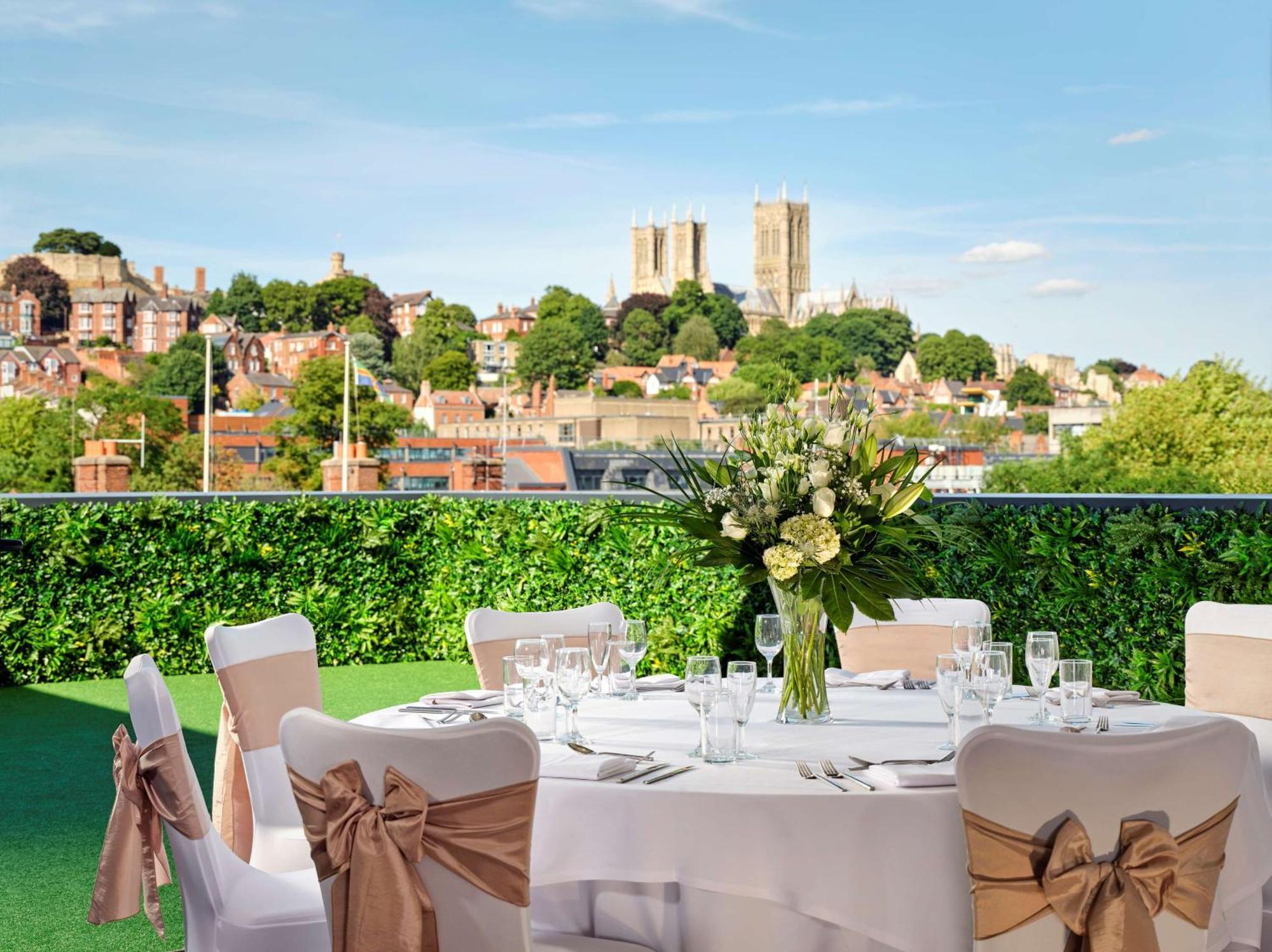 Doubletree By Hilton Lincoln Hotel Ngoại thất bức ảnh