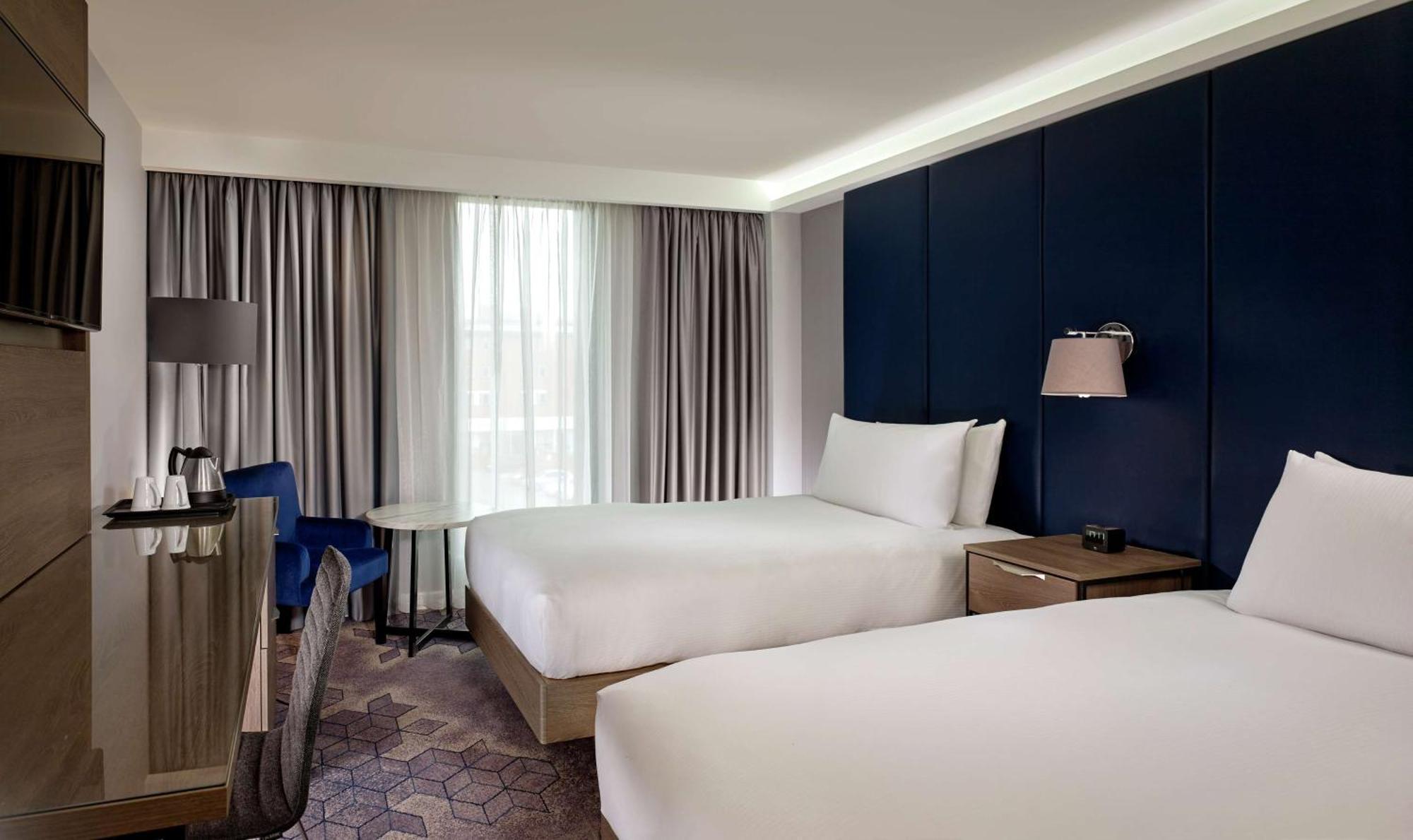 Doubletree By Hilton Lincoln Hotel Ngoại thất bức ảnh