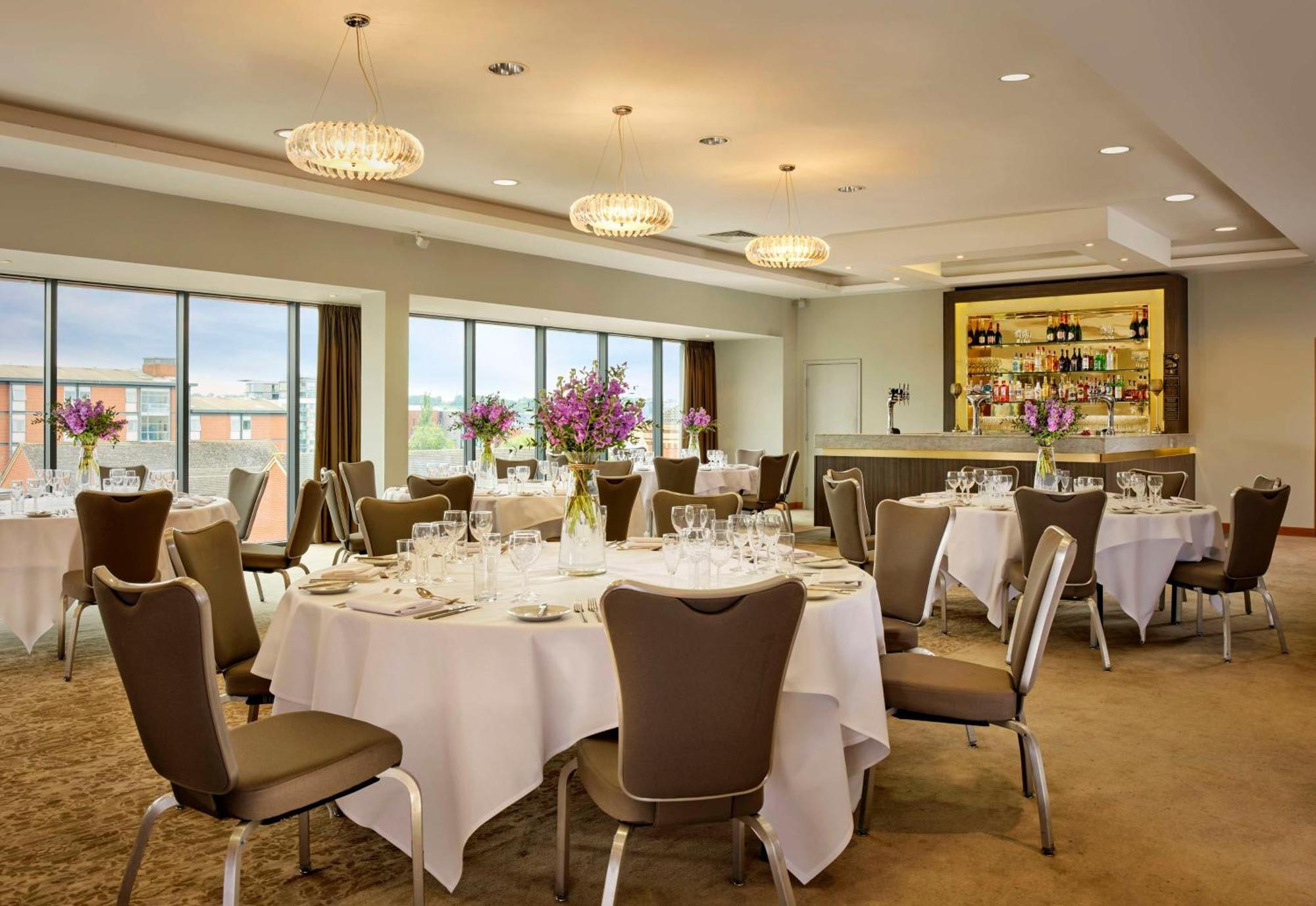 Doubletree By Hilton Lincoln Hotel Ngoại thất bức ảnh