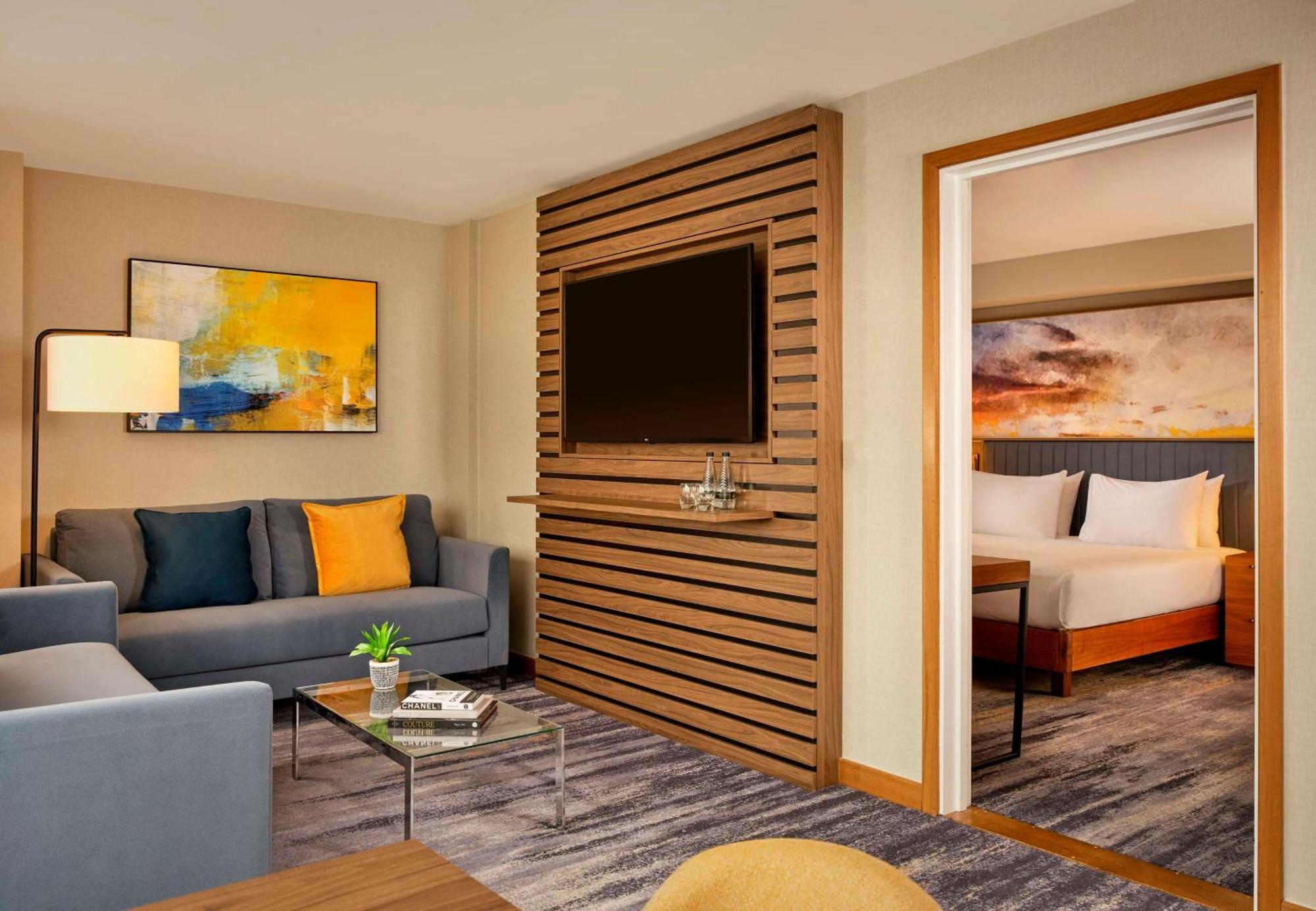 Doubletree By Hilton Lincoln Hotel Ngoại thất bức ảnh